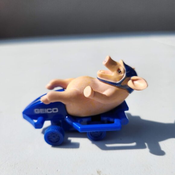 Not Sold In Stores Geico Maxwell Pig Street Luge Wheee! Figure Pull Back Car - Picture 9 of 12